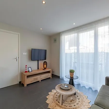 Duinroosweg 83 Near Village Square *