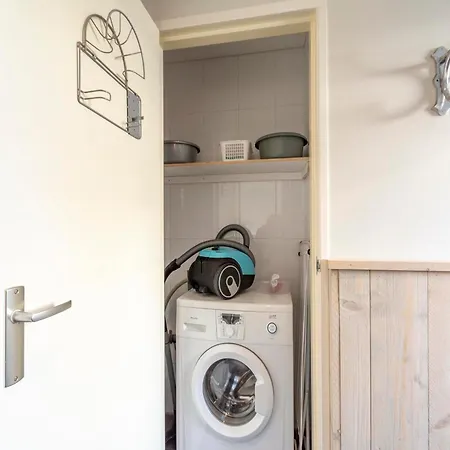 Duinroosweg 83 Near Village Square Semesterbostad *